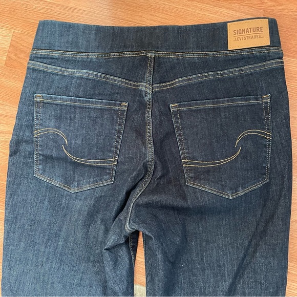 Levi Strauss Size 10 Pull On Super Skinny Jeans - Picture 5 of 7